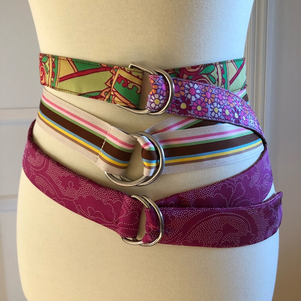 EUC - bundle of 3 D-ring patterned belts.